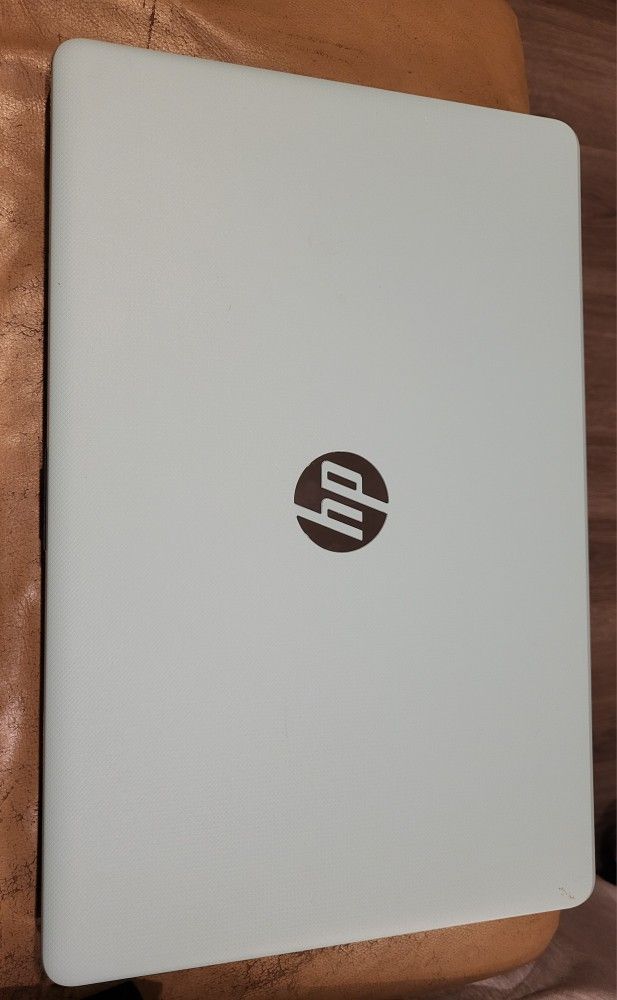 HP 15.6 laptop intel pentium