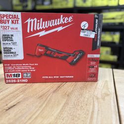 Milwaukee 2626-21HO M18 18V Cordless Multi-Tool w/ 3.0AH Battery 