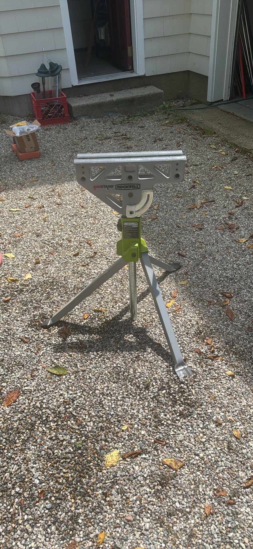 Rockwell Jaw stand