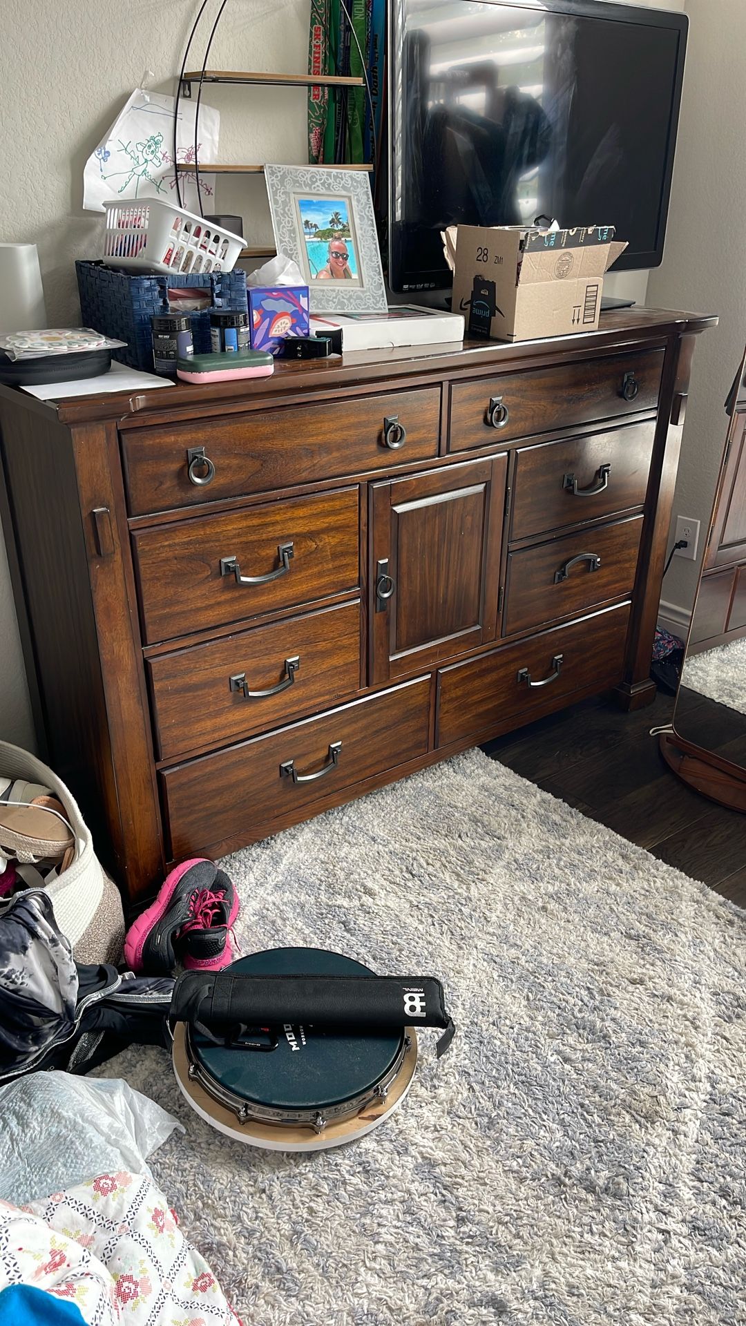 Dresser With Two Nightstands