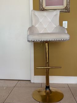 Velvet Bar Stool with Gold Base – Adjustable & Swivel