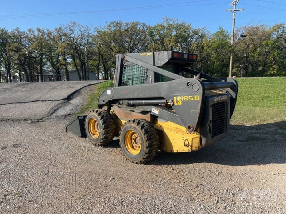 2005 New Holland Skid Steer