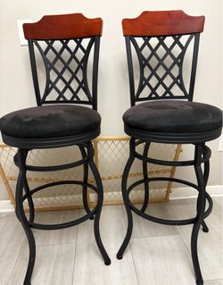 Metal bar stools