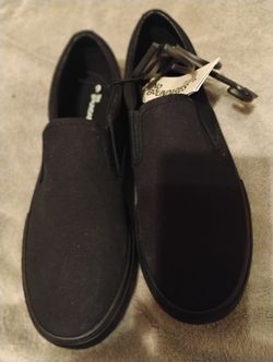 New Mens Shoes Size9$12 Fcfs Seriousl Buyers Only Local Pickup