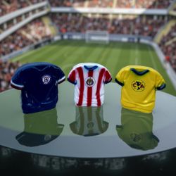 Bancos de dinero de camisetas de fútbol