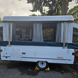 2000 Coleman Pop Up Camper