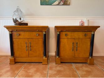 Pair of Thomasville Grand Classics vintage nightstands