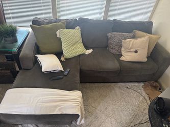 Couch w pillows