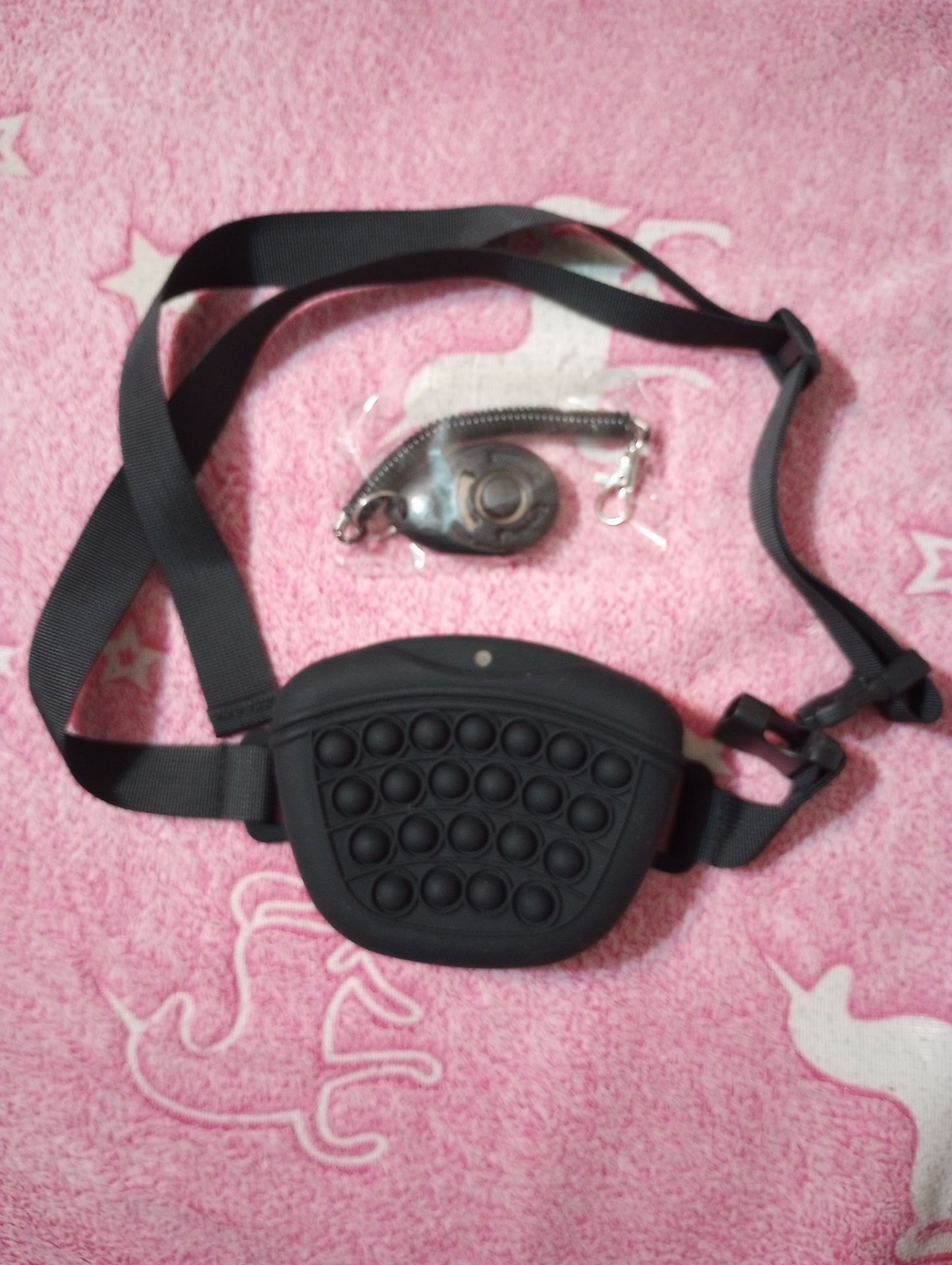 Dog Treat Belly Bag Belted and Clicker Black