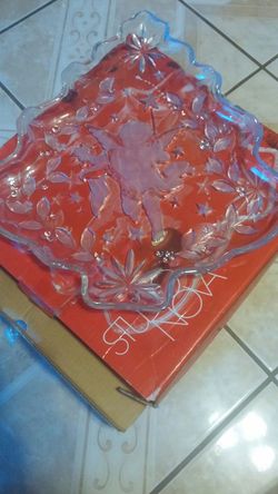 Crystal tray