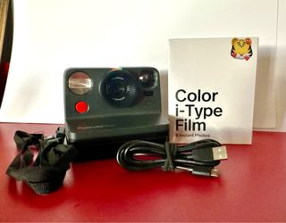 Instant Polaroid camera like new
