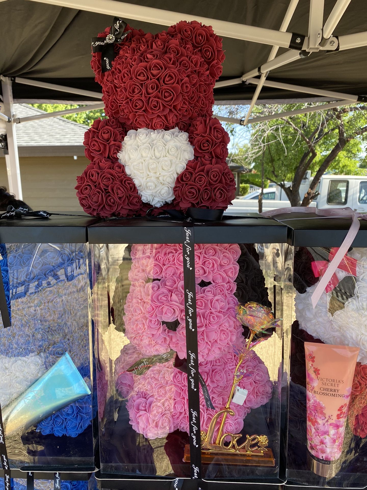 Thursday gift sell