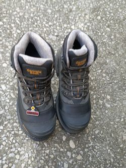 BRAND NEW. MENS 9.5 GEORGIA BOOTS PROTECTIVE TOE