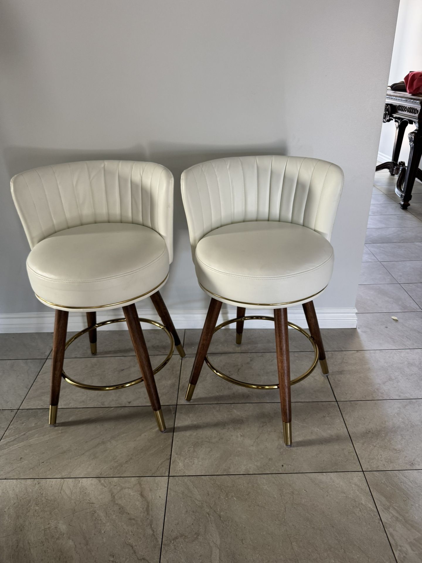 πͺ Luxury Leather Swivel Bar Stools (Set of 2)
