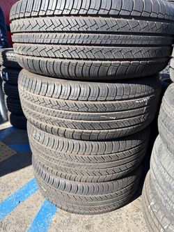 Vendo set de llantas 275/55r20 celimo tire en perfectas condiciones de Vida