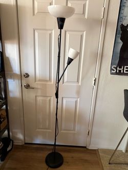 2 bulb floor lamp
