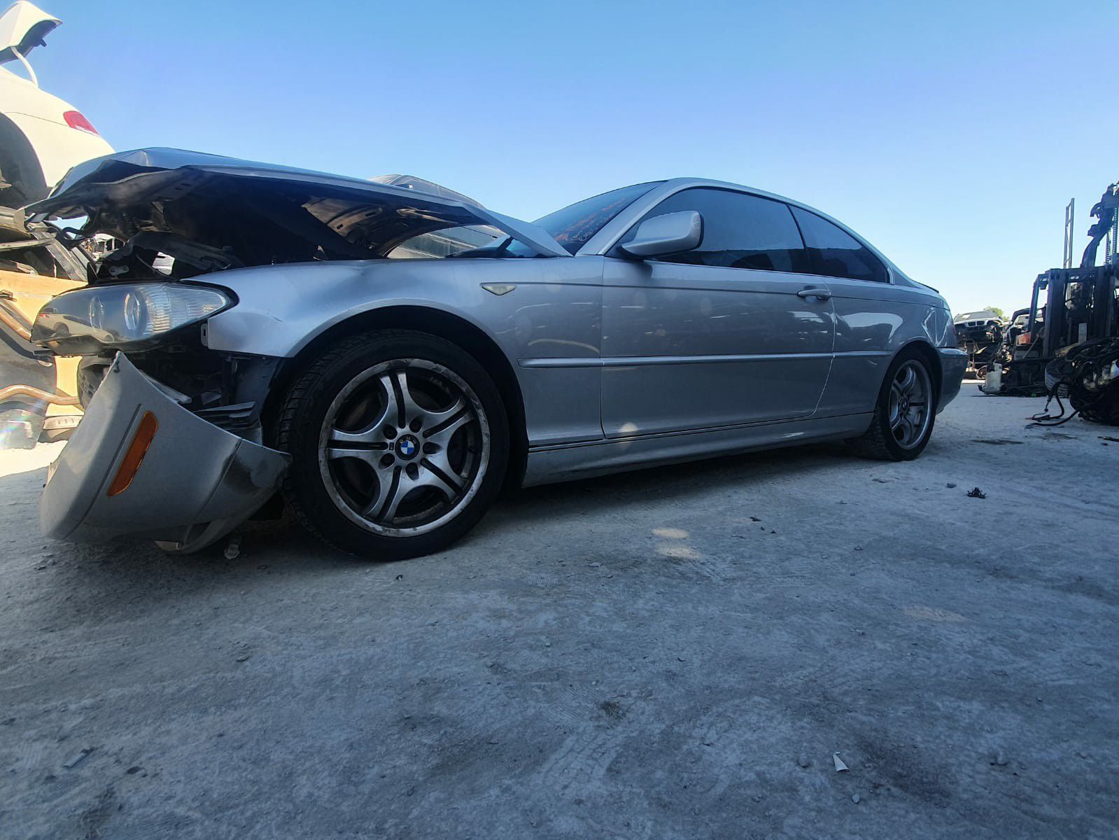 2004 BMW 330 PARTING OUT