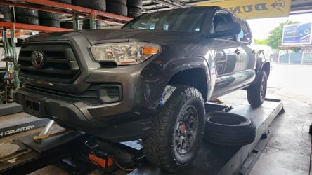 17x9 6x139.7 WEOE-14256 MATTE GUNMETAL WHEELS – TOYOTA TACOMA TRD