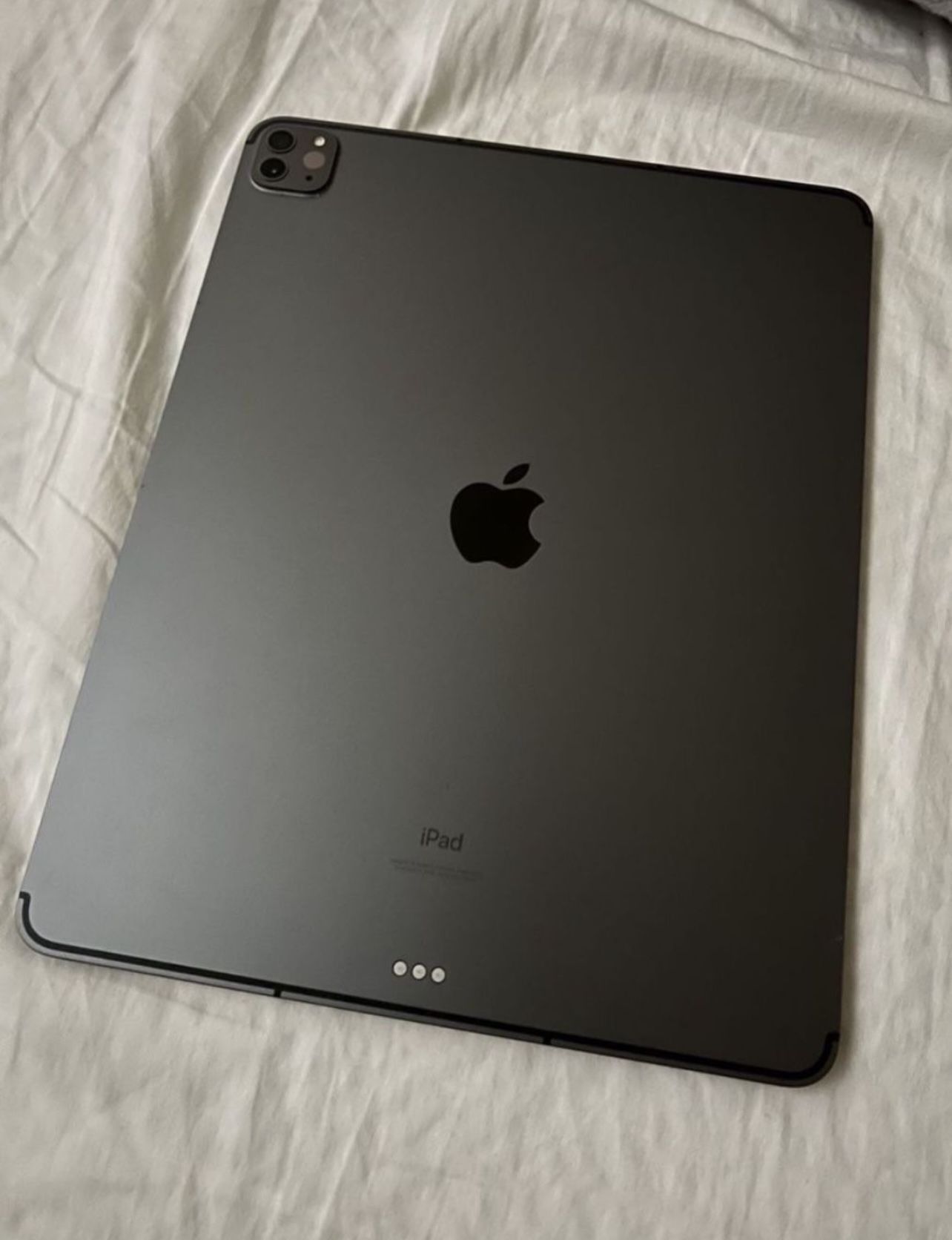 iPad Pro 12.9 inch 5th generation 128GB wifi+cellular unlocked
