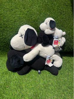 Snoopy Kaws Plush Set Of 4 With Tags