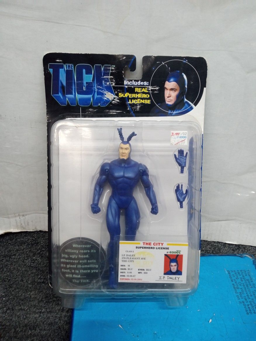 The Tick includes real superhero license N2 toys 2001