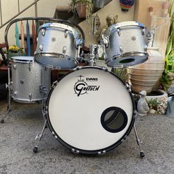 Gretsch Brooklyn Maple 4pc 22/12/13/14 Drum Set White Sparkle