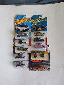 Bundle of hot wheels 10 cars