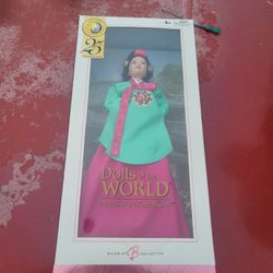 Dolls Of The World 