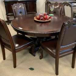 Kiera Brown Formal Round Dining Set
5-Piece (Table+4 Side Chairs)