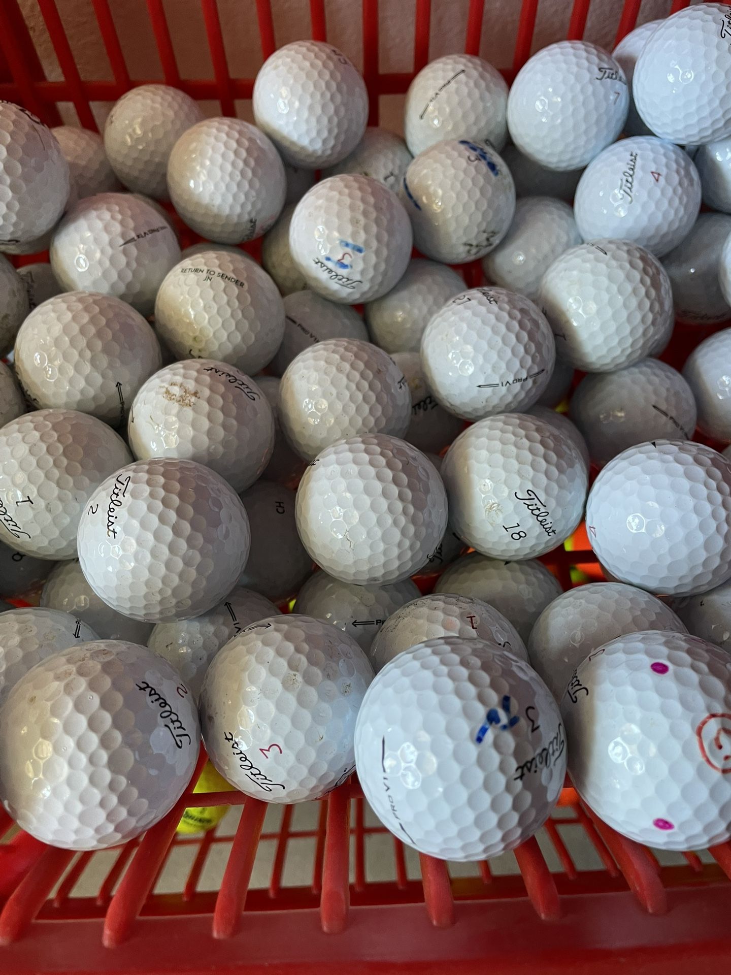 Titleist ProV1 & TaylorMade TP5 Golf Balls