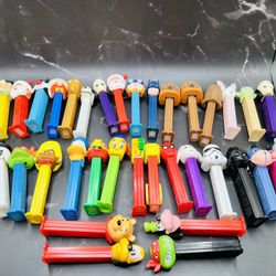 Vintage 80’s PEZ Dispenser’s Lot