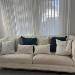 Americas furniture Couch