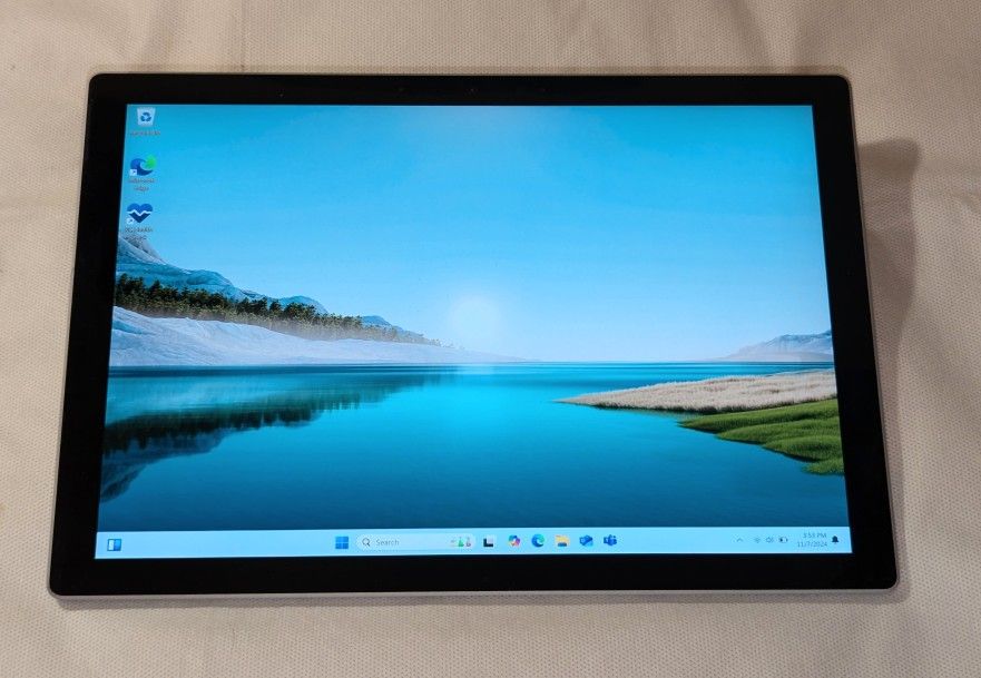 NICE MICROSOFT SURFACE PRO 7 WINDOWS 11 TABLET i5 Processor