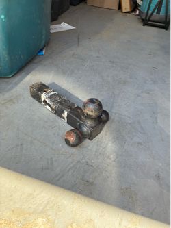 Trailer hitch 3 ball