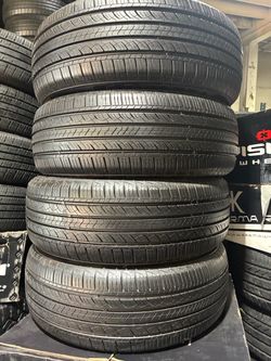 Set of 4 matching tires all season advanta 205/60R16