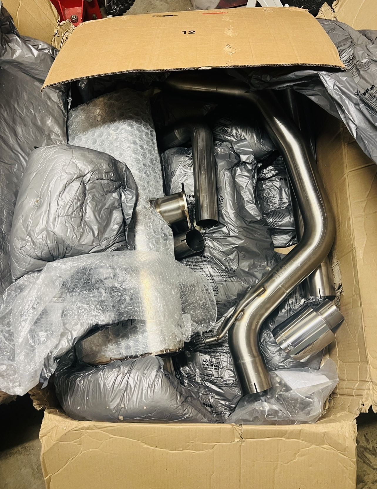 Miltek sport Exhaust system for MK8 VW Golf GTI