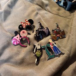 Disney Pins 