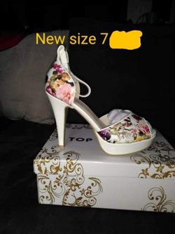 New women’s shoes size 7