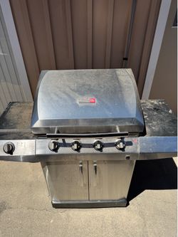 Charbroil gas grill