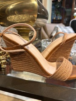 Wedge heels