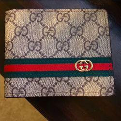 Men’s Designer Wallet With ID Holder