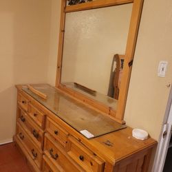 Queen Size Wood/pine Sleight Bedroom Set