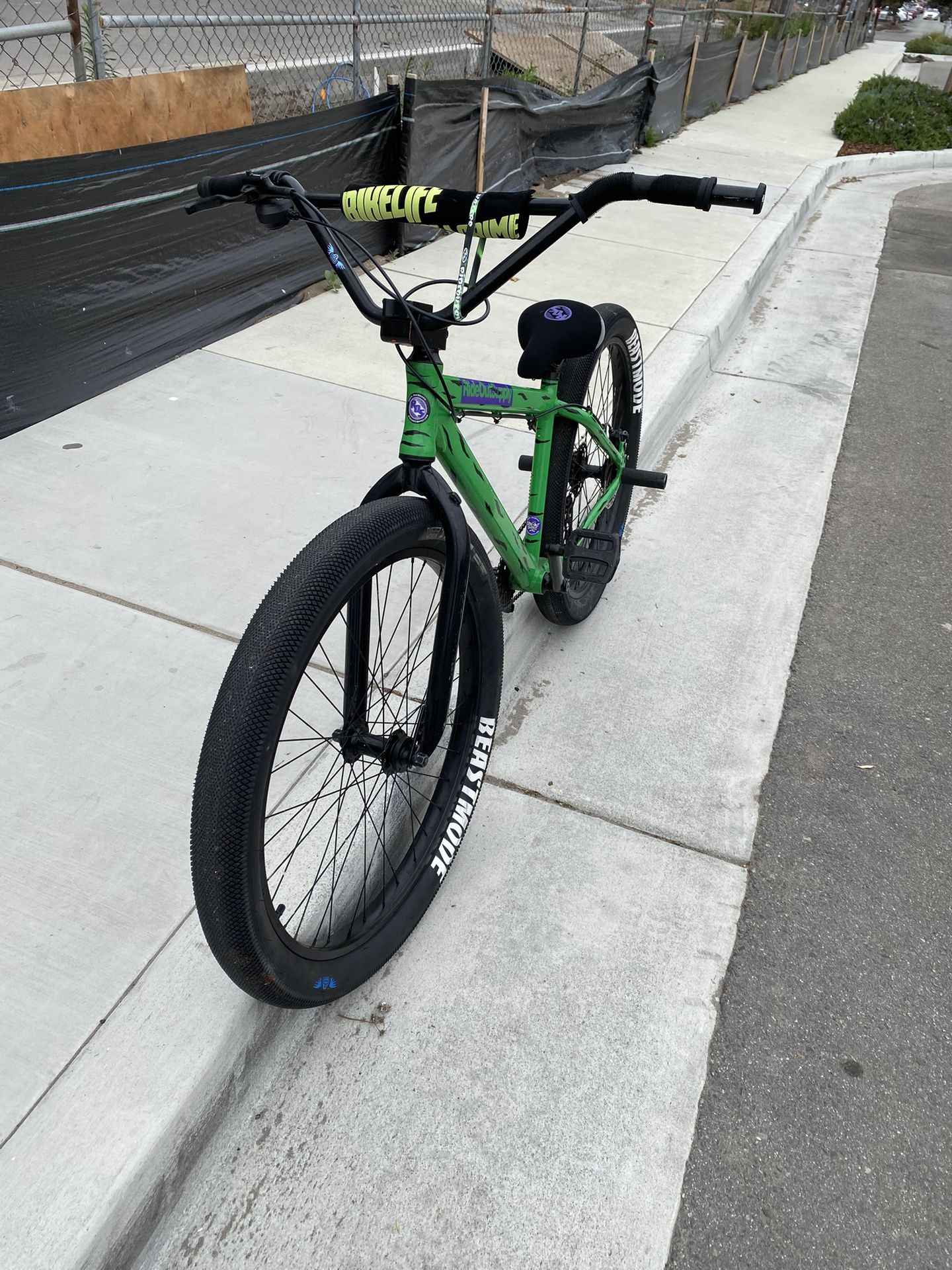 Savage Flyer With Beastmodes 27.5