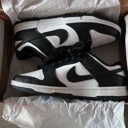 Nike Panda Dunks
