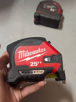 Milwaukee 25 ft. Compact Wide Blade Tape Measure with LED – Open Box / Like New