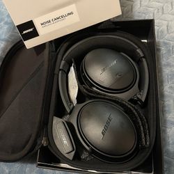 Bose QuietComfort 35 Headphones - New w/ Box