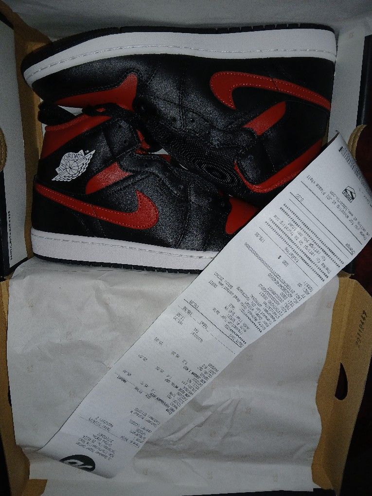 Jordan 1's (Men Size 9) Brand New In Box 