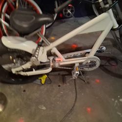 Sting Ray Chopper  3 Speed 