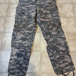 Military Surplus Camo Cargo Pants, Large Long