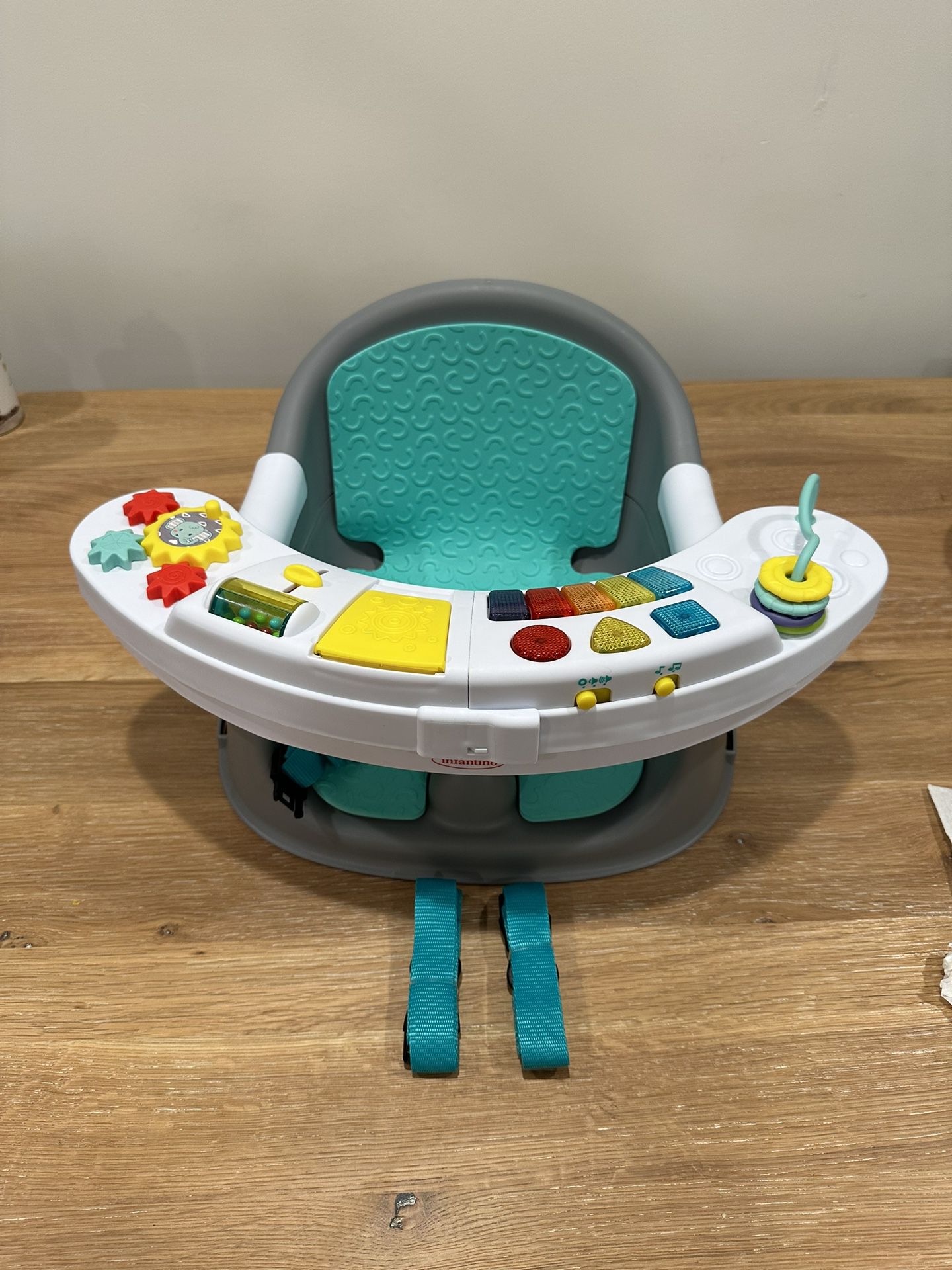Infantino Booster Seat 
